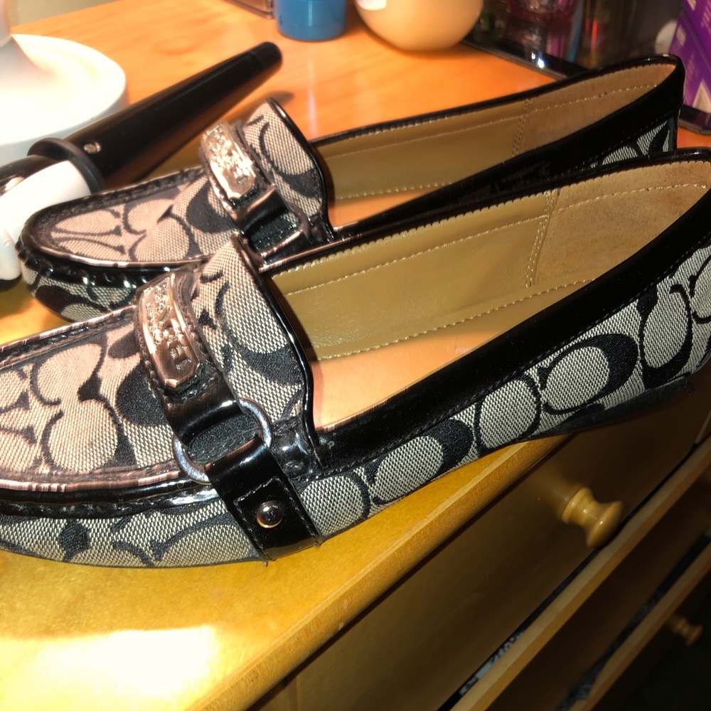 New, worn once felisha Coach shoes size 8